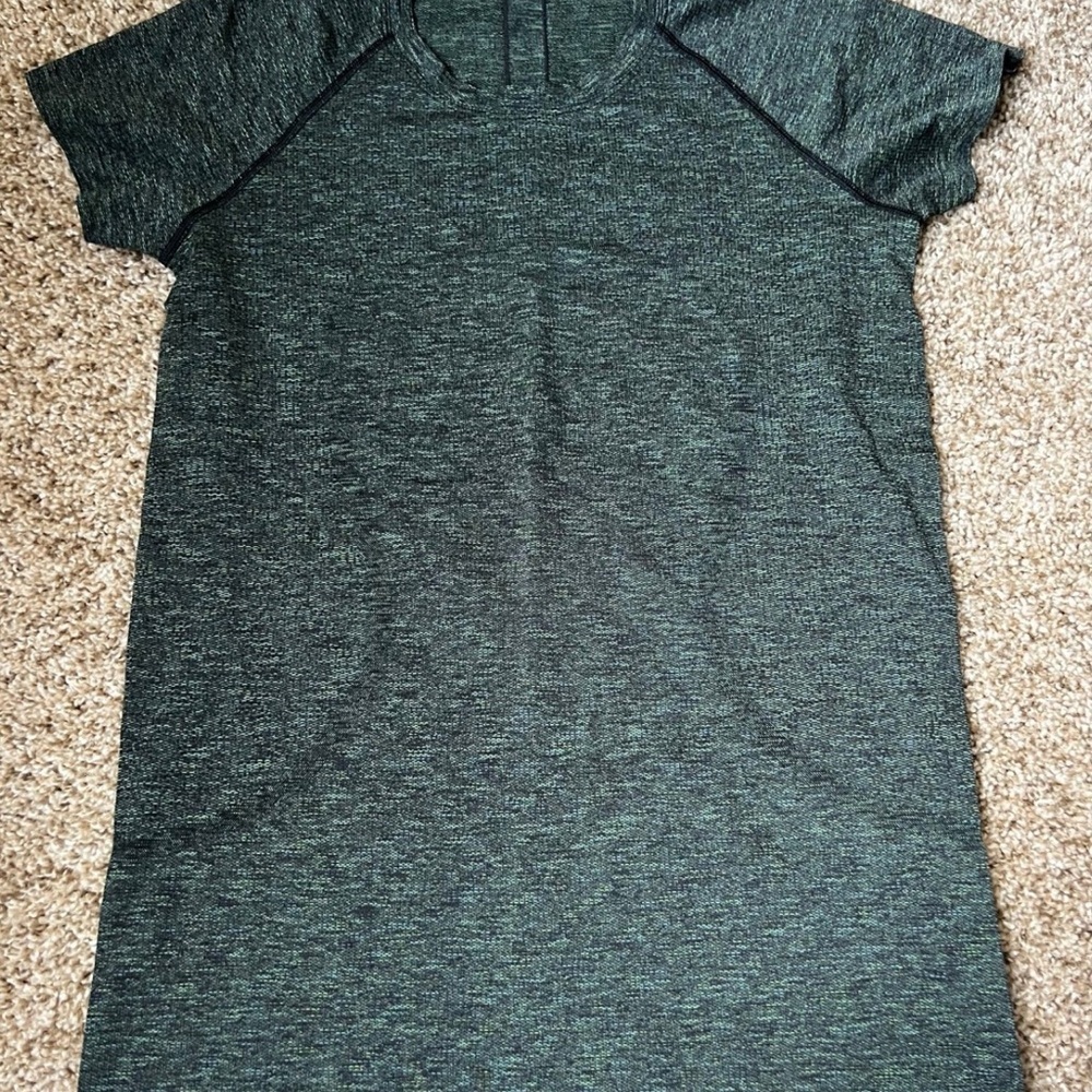Lululemon Swiftly Speed Short Sleeve Black / Deep Coal / Clean Green / Azure